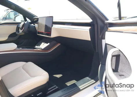 2022 Tesla Model S Dual Motor All-Wheel Drive from USA, damaged, VIN 5YJSA1E55NF486538